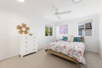 Listing image for 21 Hillview Crescent, Little Mountain  QLD  4551